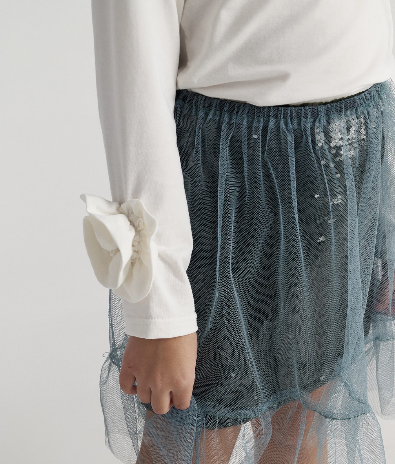 T7803 Basics Flower Top - Image 2