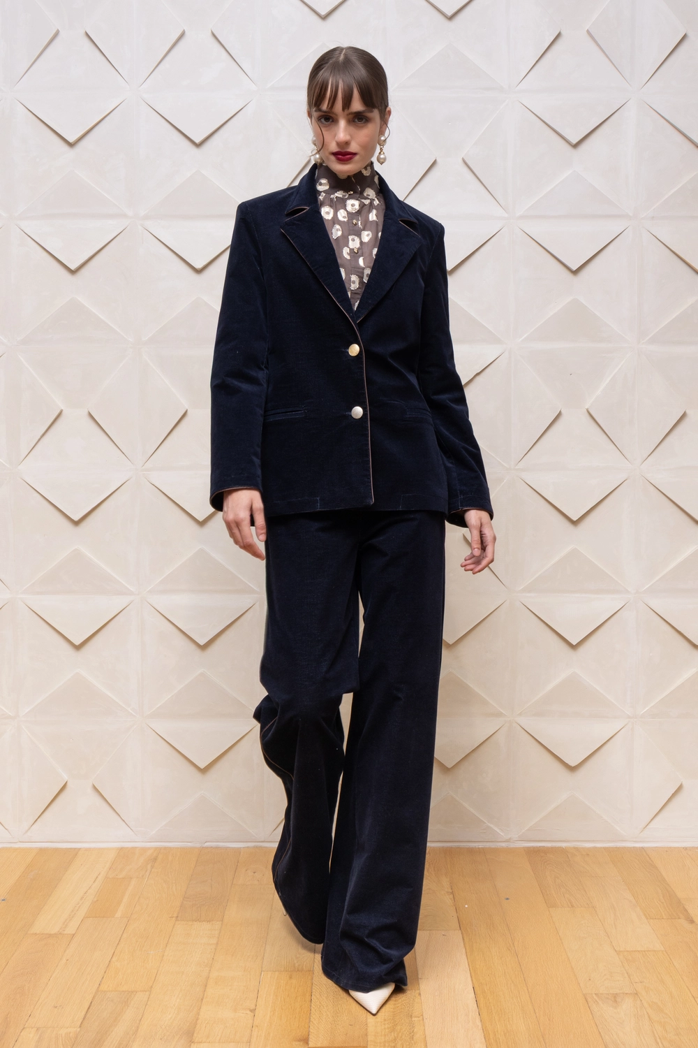 Nema Blazer